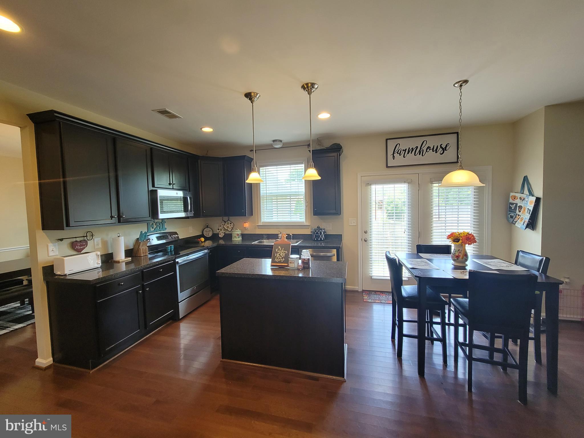 BENTWOOD ESTATES - Residential