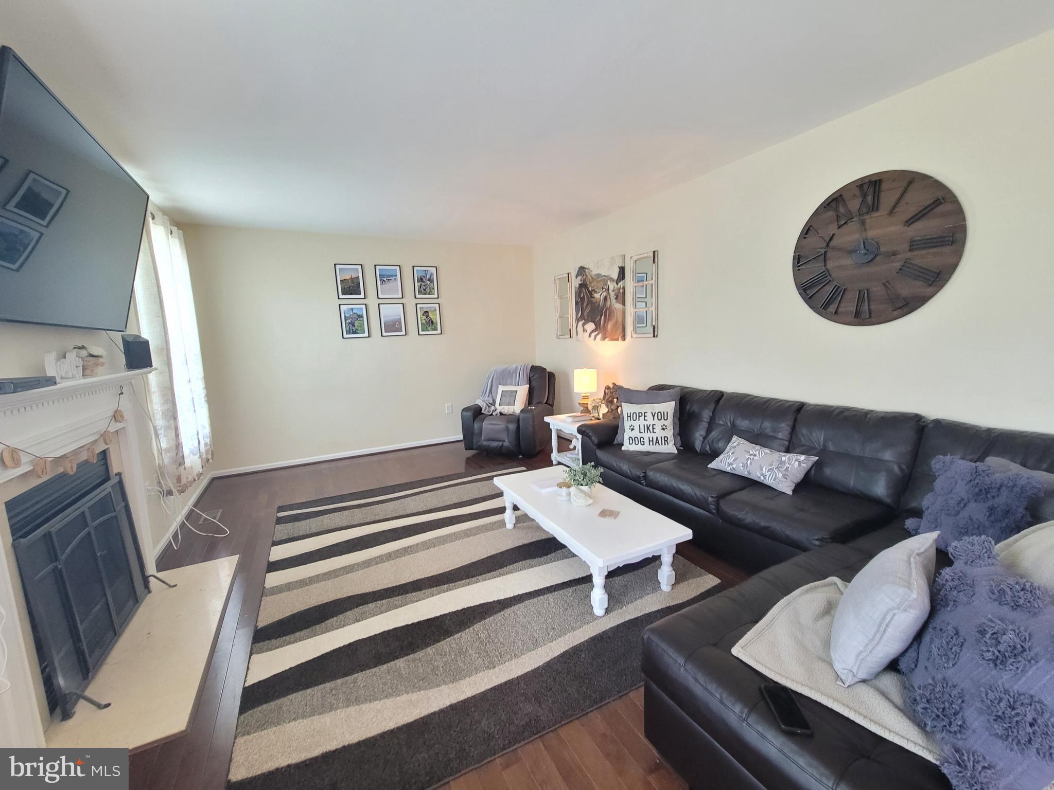 BENTWOOD ESTATES - Residential