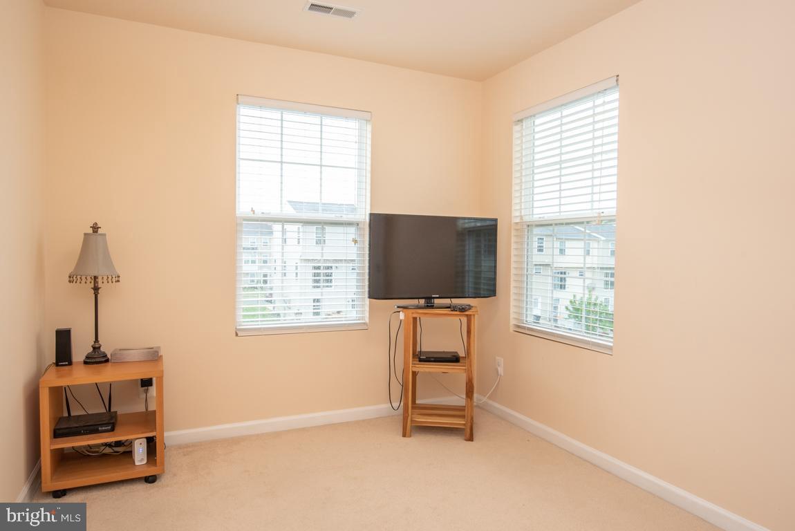 HAWTHORNE RIDGE - Residential