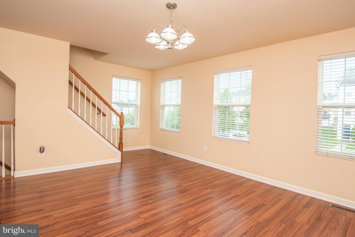 HAWTHORNE RIDGE - Residential
