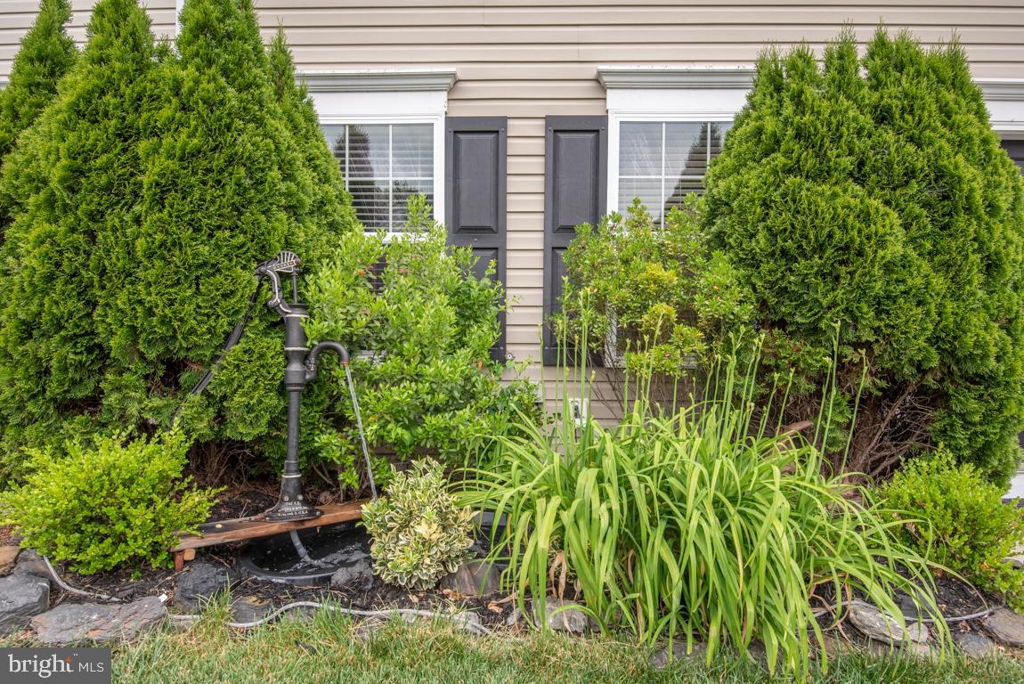 HAWTHORNE RIDGE - Residential