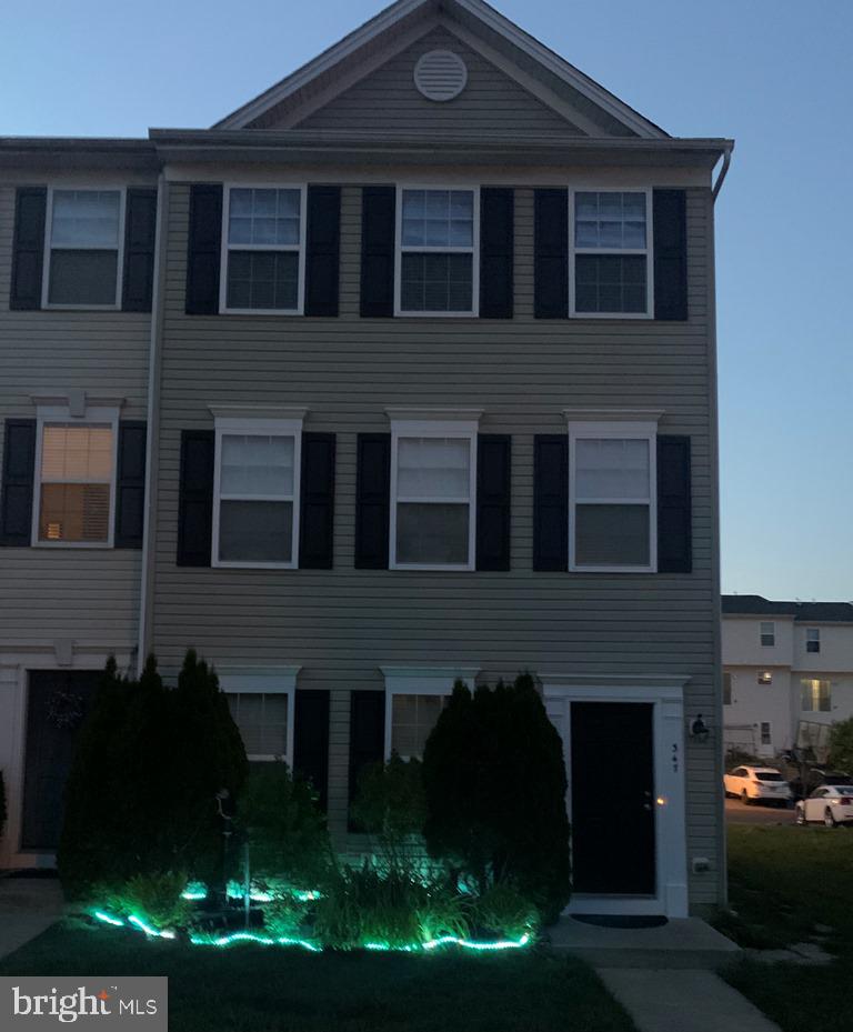 HAWTHORNE RIDGE - Residential