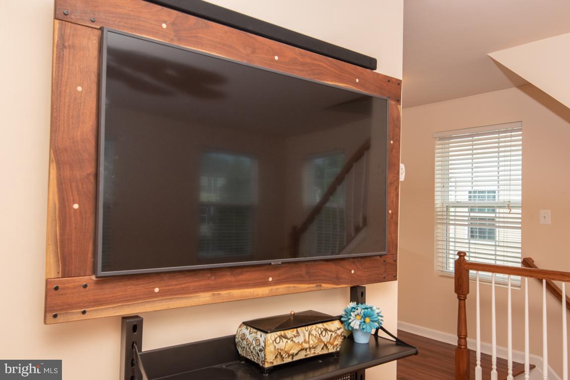 HAWTHORNE RIDGE - Residential