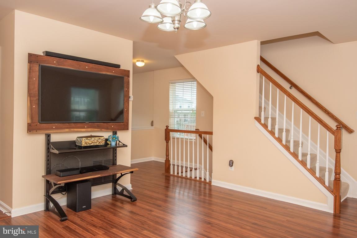 HAWTHORNE RIDGE - Residential