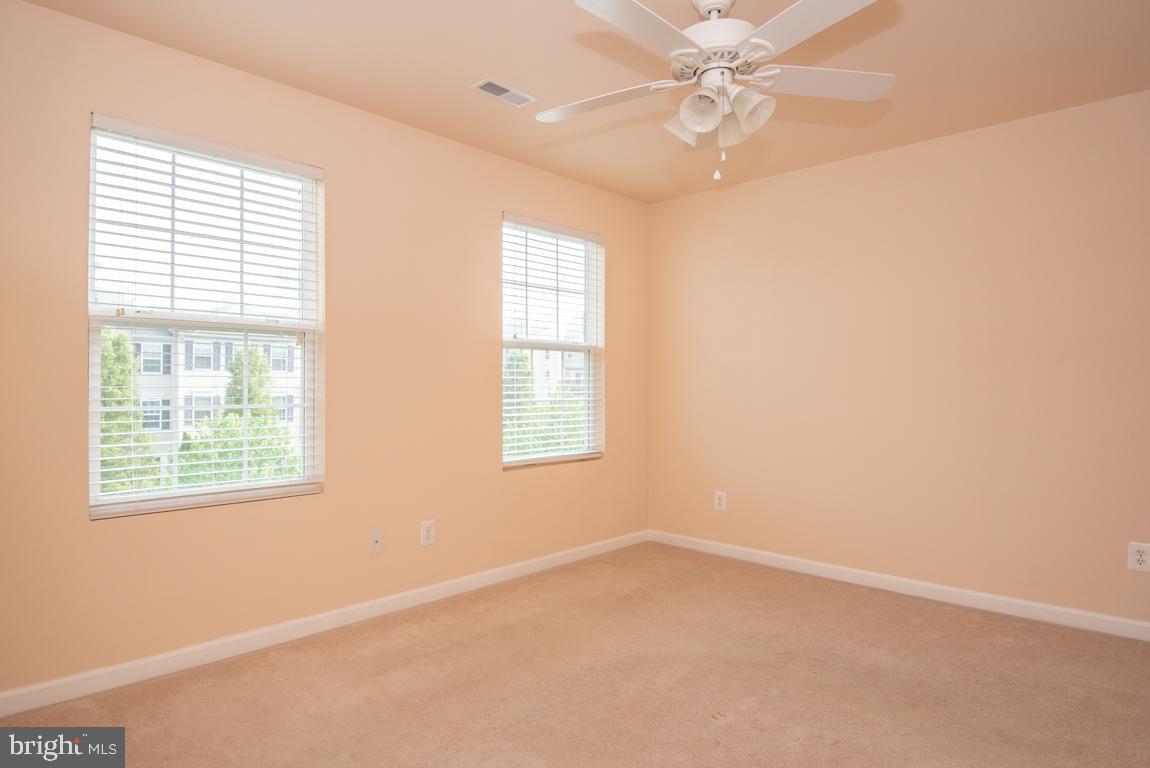HAWTHORNE RIDGE - Residential