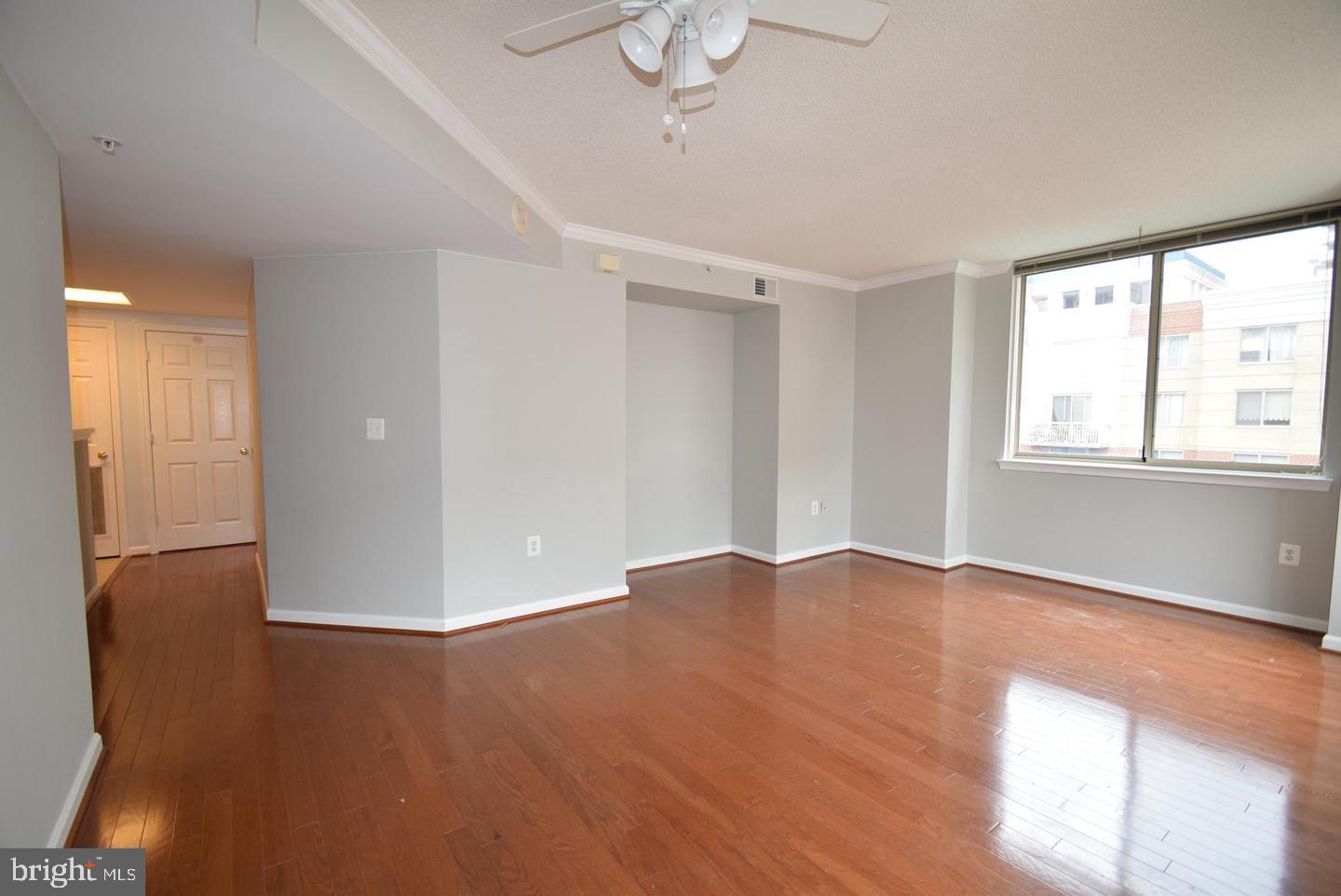 3835 9TH STREET N 1007E