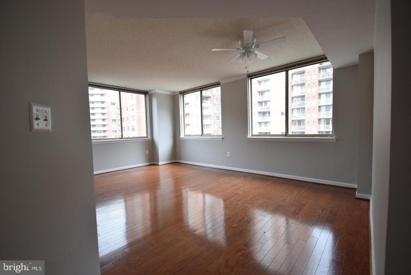 3835 9TH STREET N 1007E