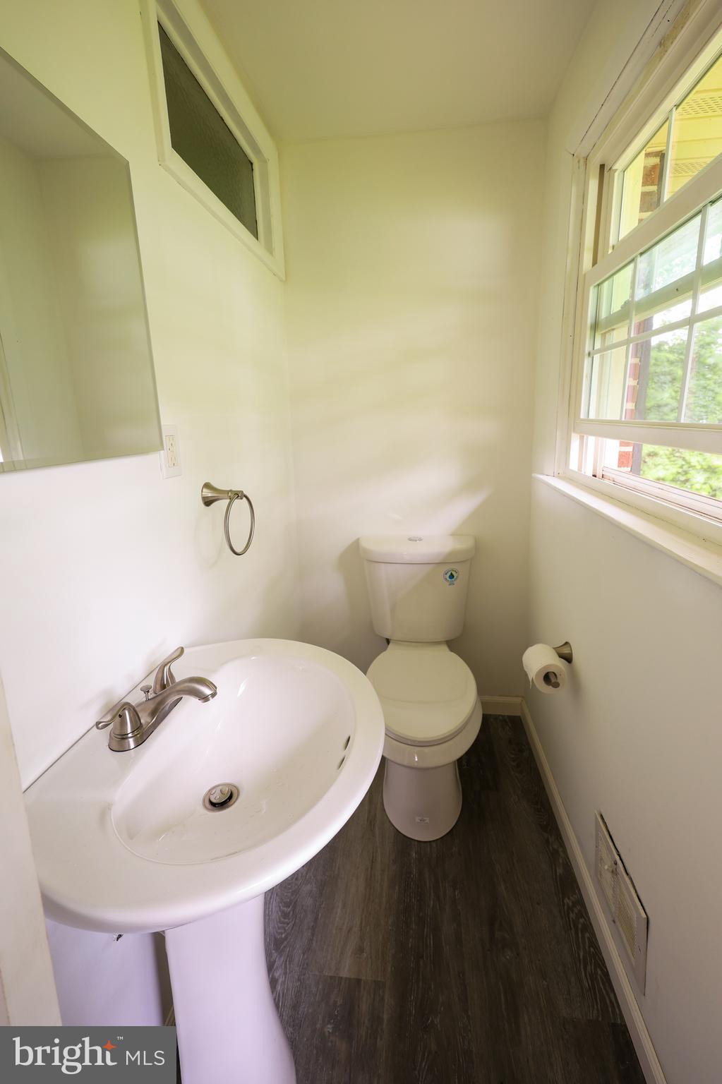 COLONIAL ACRES - Residential
