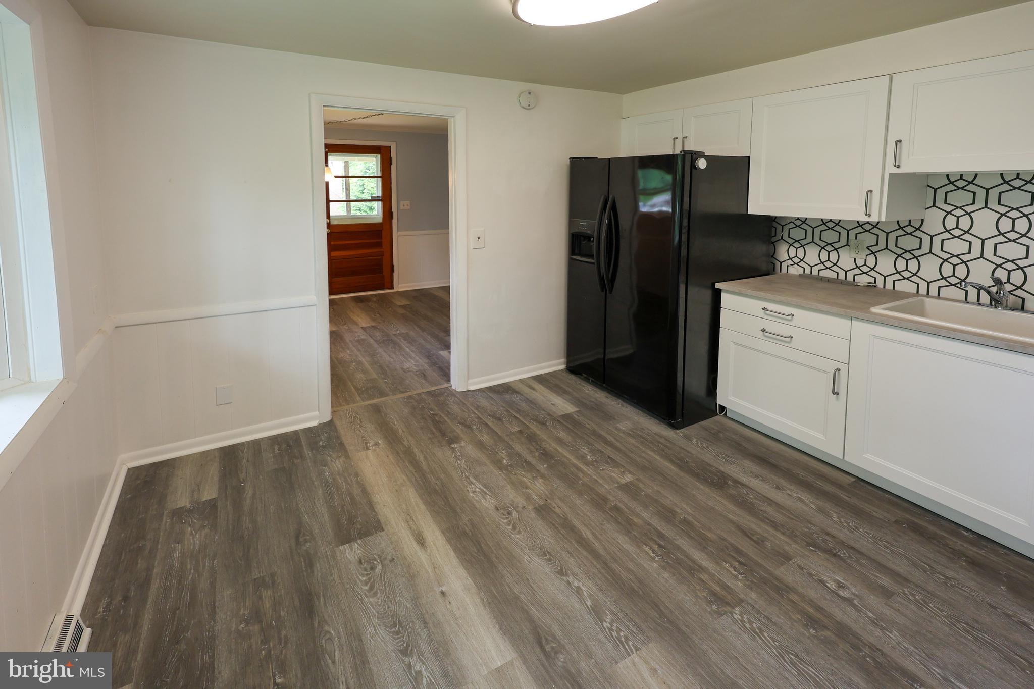 COLONIAL ACRES - Residential
