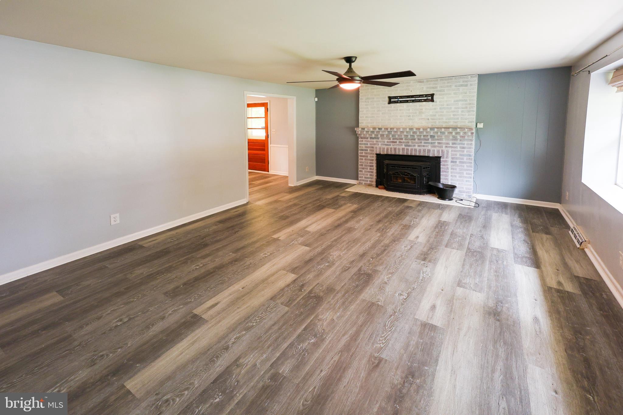 COLONIAL ACRES - Residential