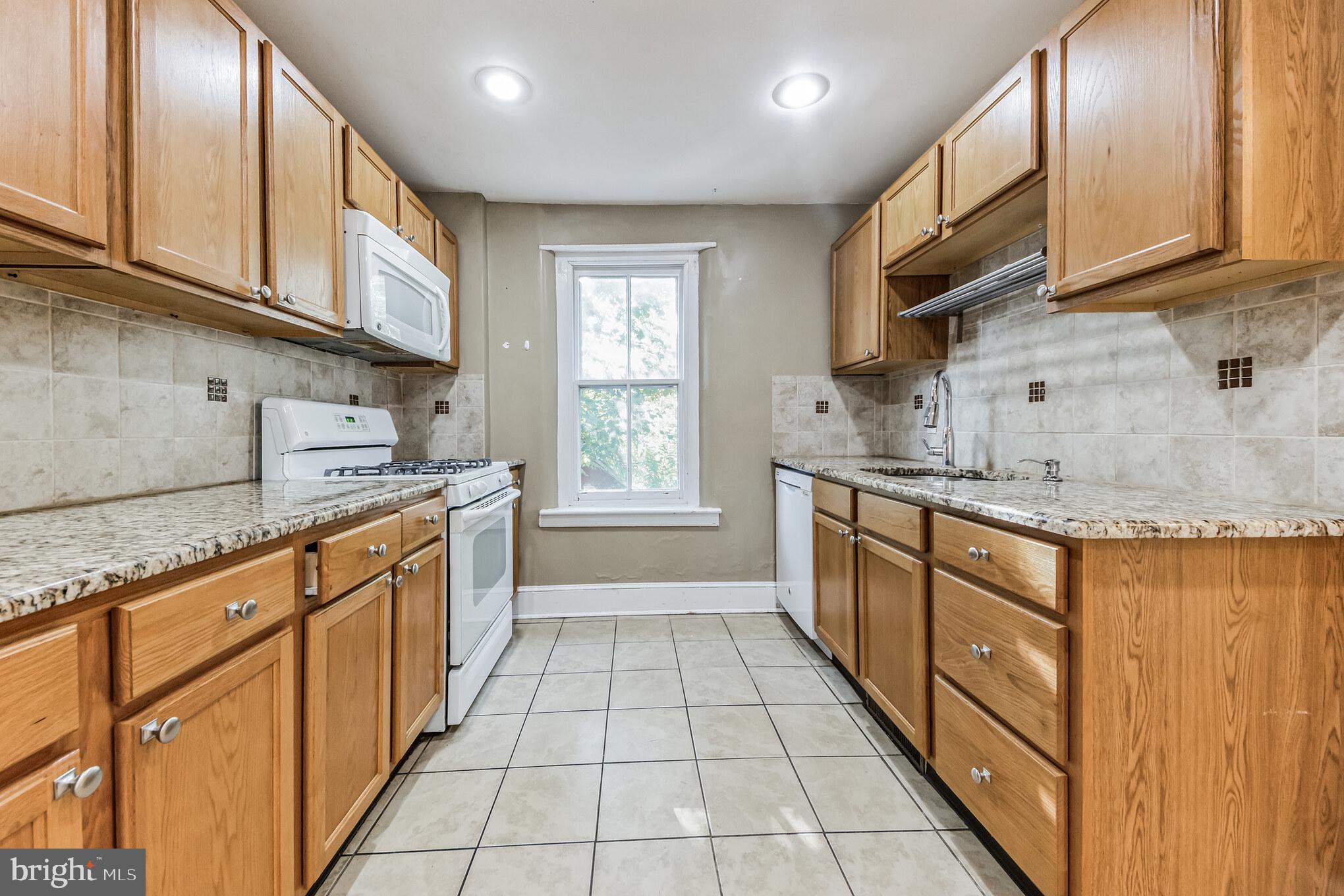 DOYLESTOWN BORO - Residential Lease