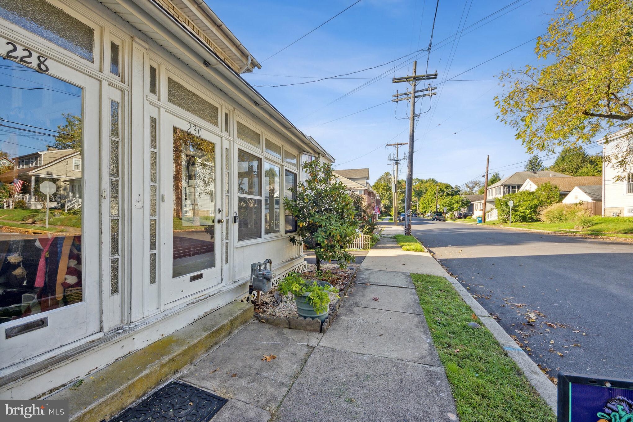 DOYLESTOWN BORO - Residential Lease