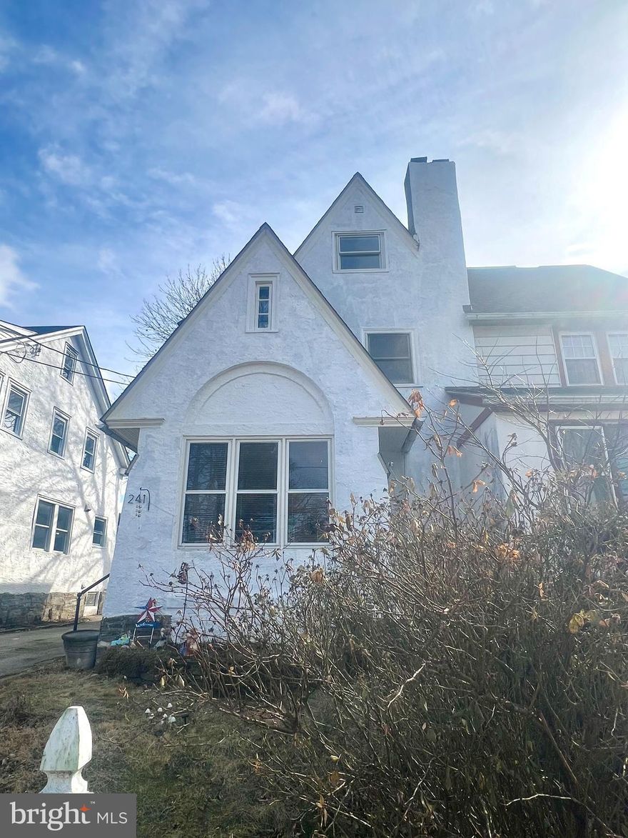 Furnished Private Room with shared bathroom for Rent $750/Month (All Utilities Included) A spacious and bright furnished private room is available for rent in a well-maintained home at 241 Rockingham Rd, Bryn Mawr, PA. Located in a quiet, safe neighborhood within the highly sought-after Radnor Township School District, this rental offers convenience and comfort. Room Features: - $750/month All utilities included (electricity, water, gas, internet). - Fully Furnished Includes bed. - Window - Plenty of natural light. - Shared Amenities Access to a fully equipped kitchen, cozy living room, bathroom and in-house laundry. - Parking Available Driveway and street parking options. Location Highlights: - Convenient Commute Easy access to I-476, Route 30, and public transportation (SEPTA Regional Rail Garrett Hill Station, just a 7-minute walk). - Nearby Schools & Colleges Close to Villanova University, Bryn Mawr College, and Haverford College. - Walking Distance to Shops & Dining Minutes from downtown Bryn Mawr's restaurants, cafes, and grocery stores. Please email or text the listing agent for inquiries. No phone calls, please.