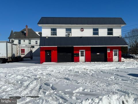 Photo of 3103 Walnut Street, HARRISBURG, PA 17109 (MLS # PADA2056490)