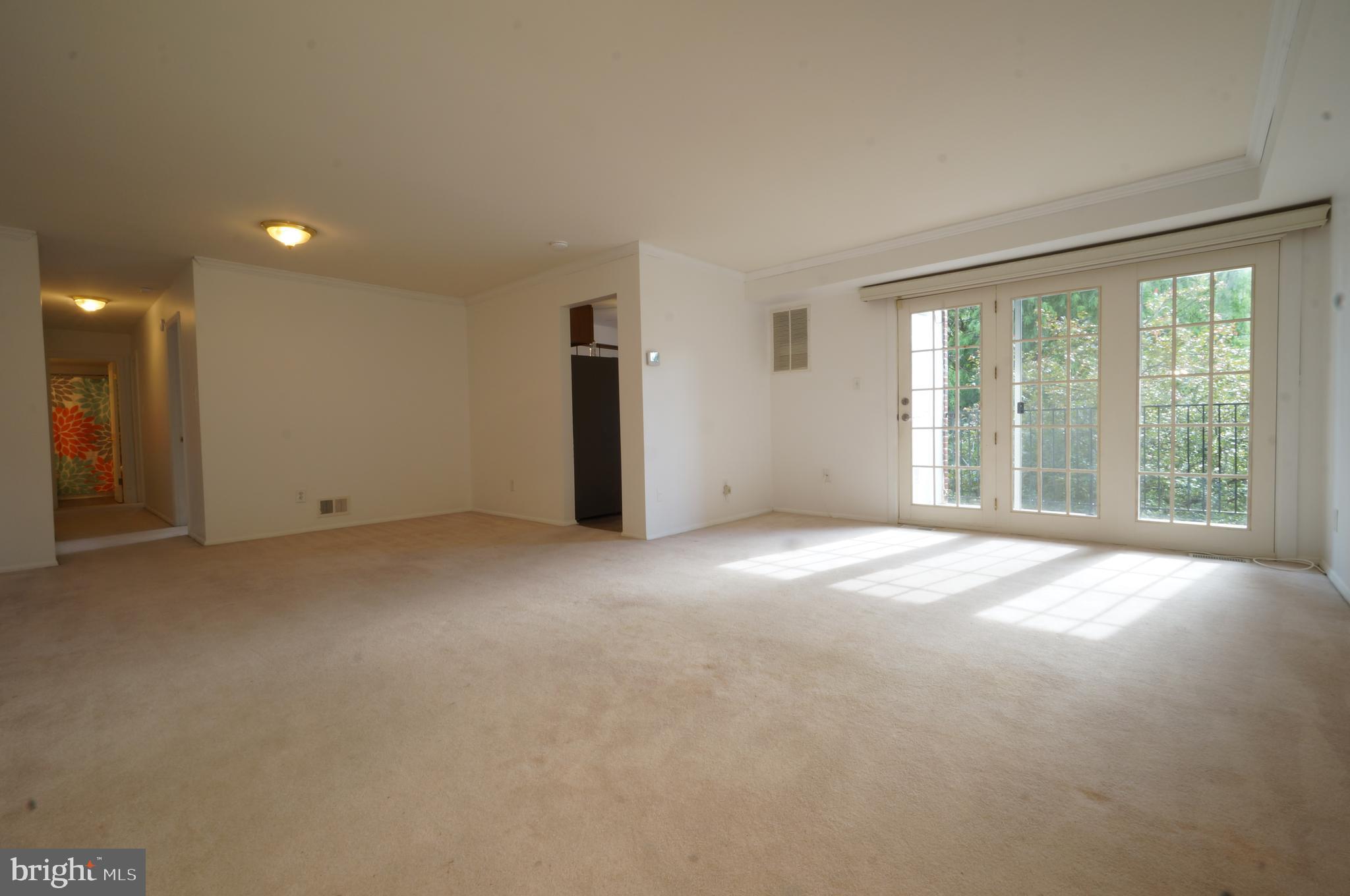 VILLAGES OF HOMELAND - Residential Lease