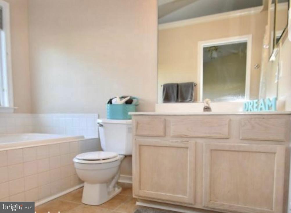 STONE RIVER - Residential Lease