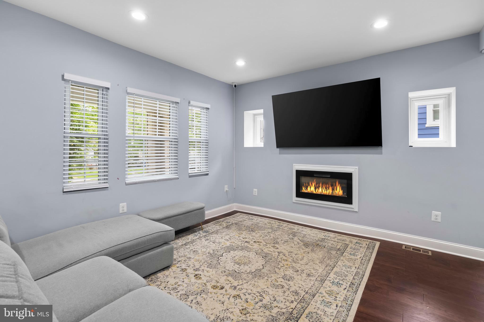 FOREST PARK - Residential