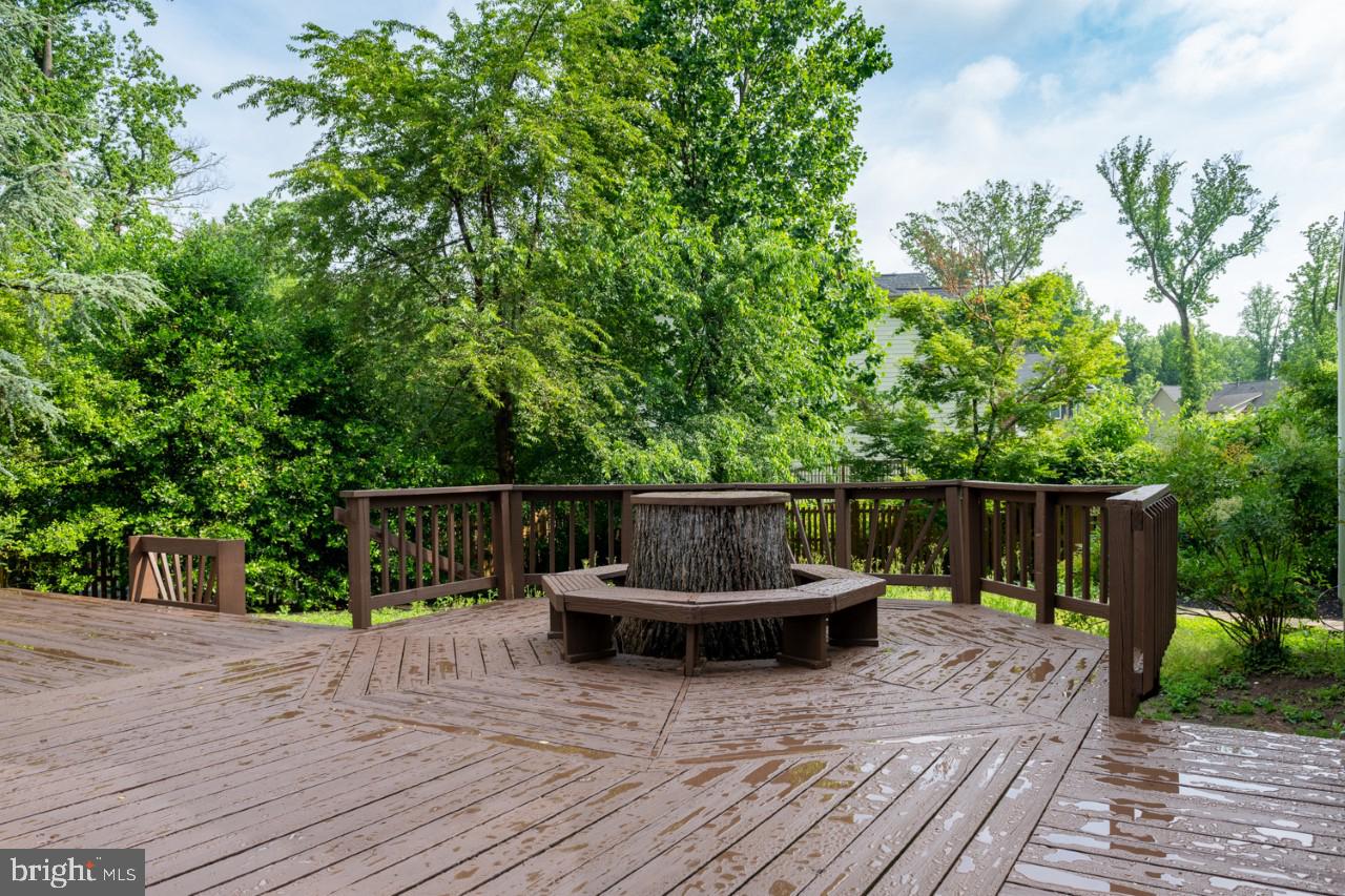 HILLSIDE MANOR - Residential Lease