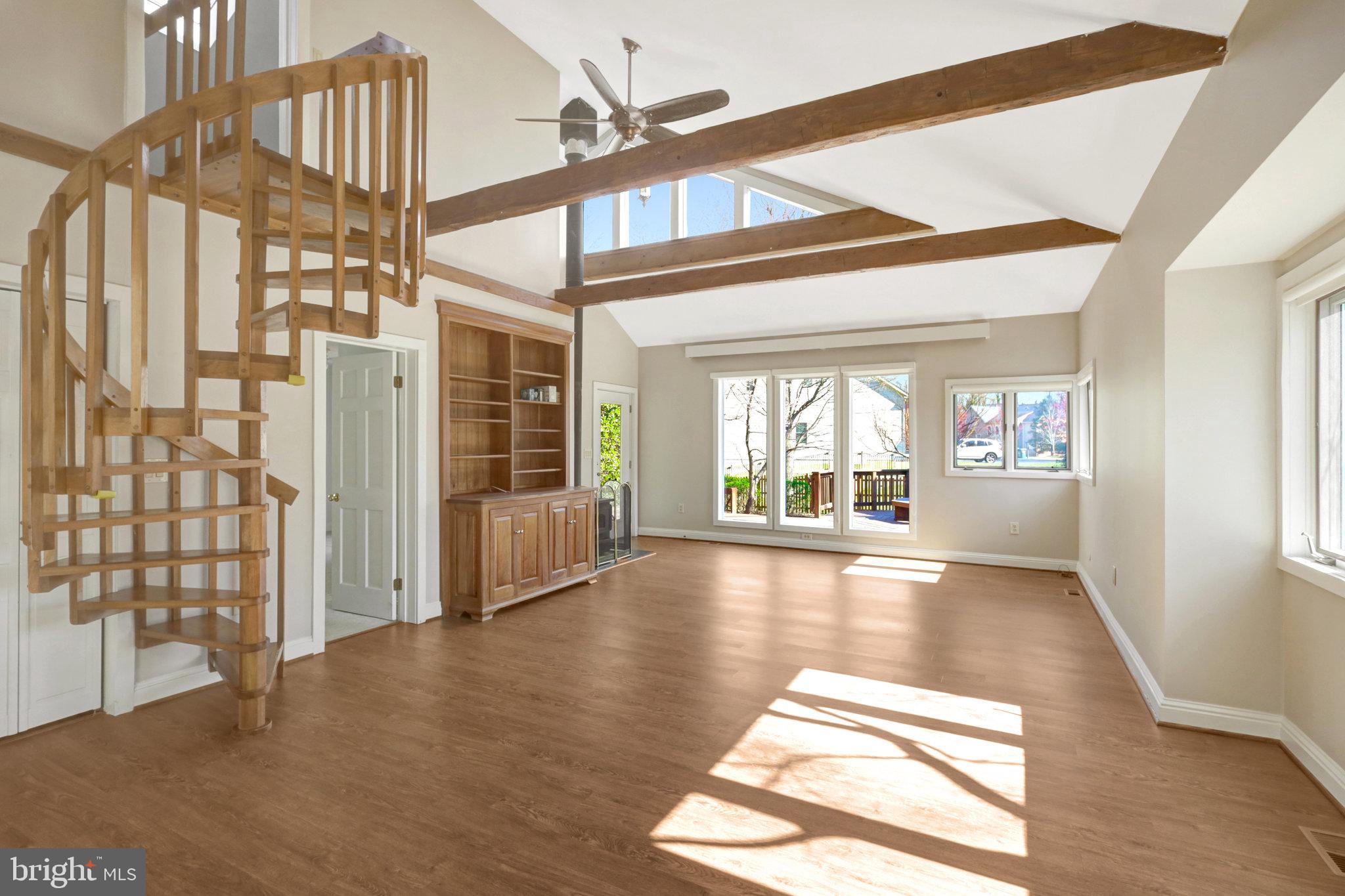 HILLSIDE MANOR - Residential Lease