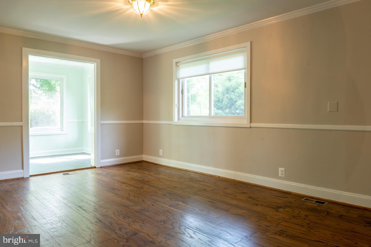 HILLSIDE MANOR - Residential Lease