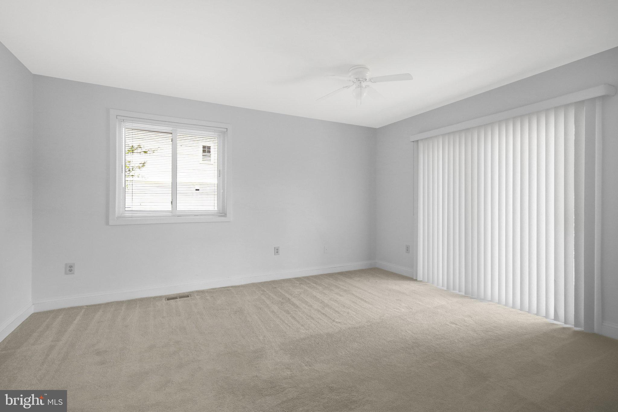 HILLSIDE MANOR - Residential Lease