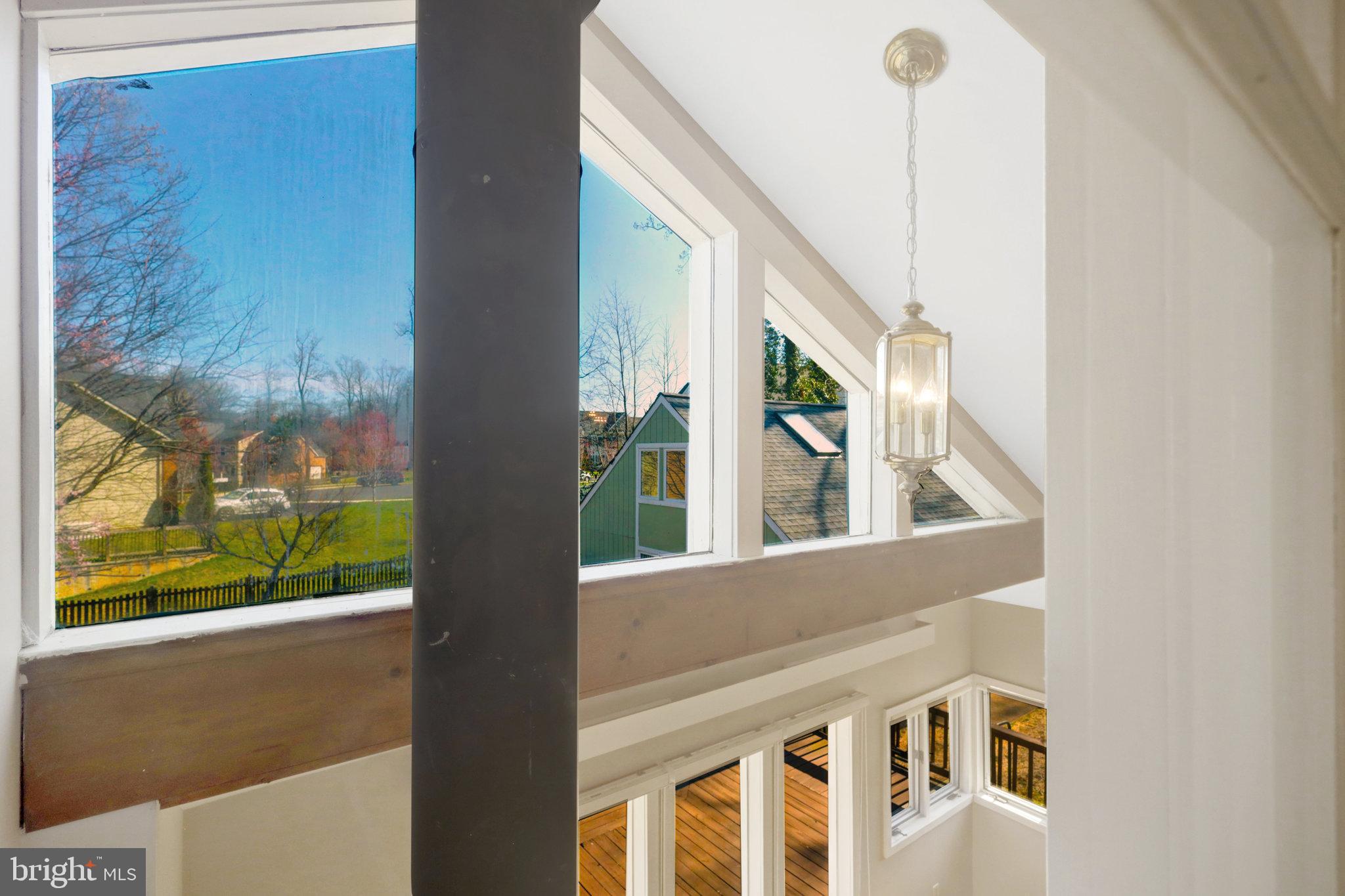 HILLSIDE MANOR - Residential Lease