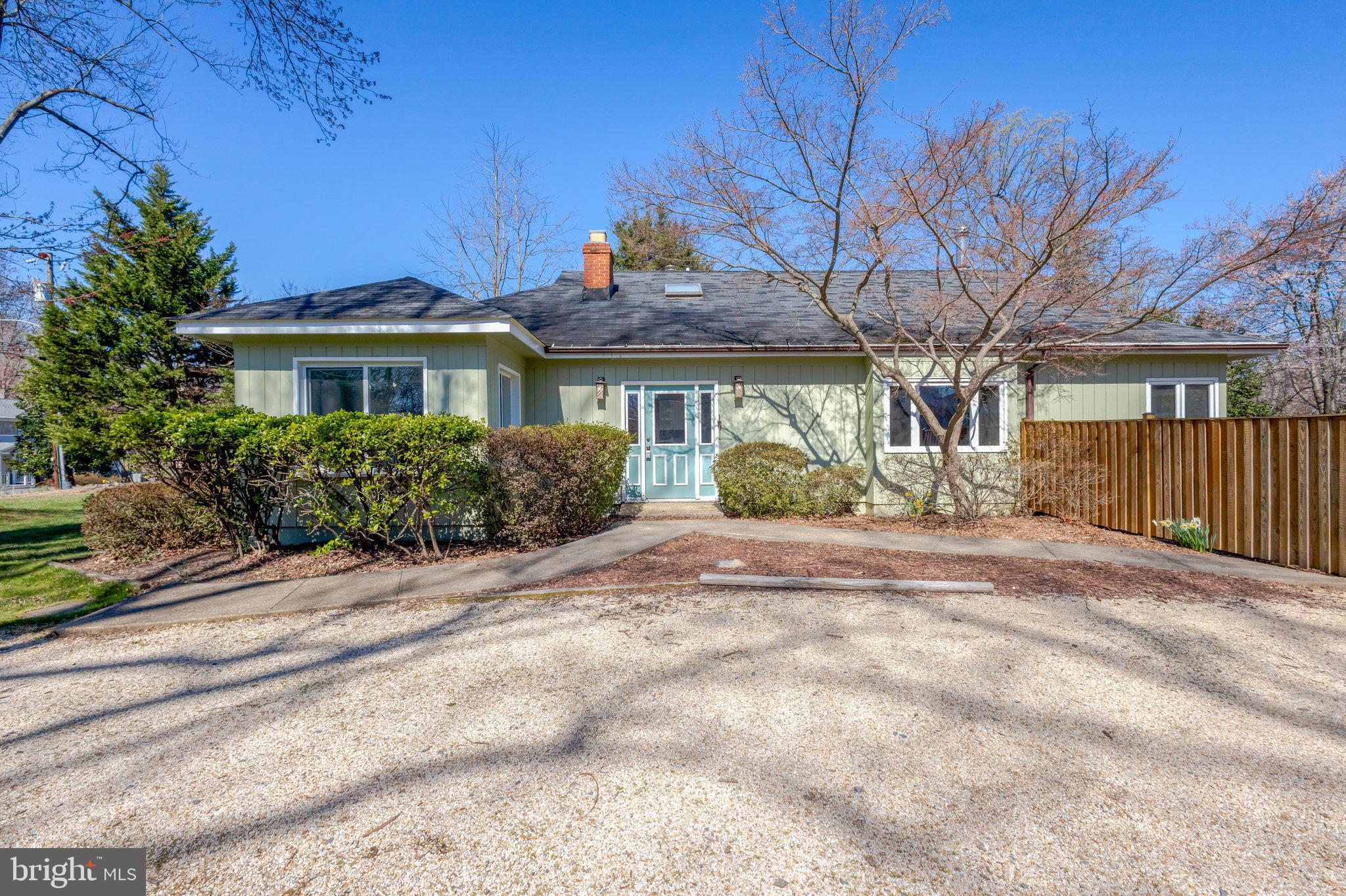 HILLSIDE MANOR - Residential Lease