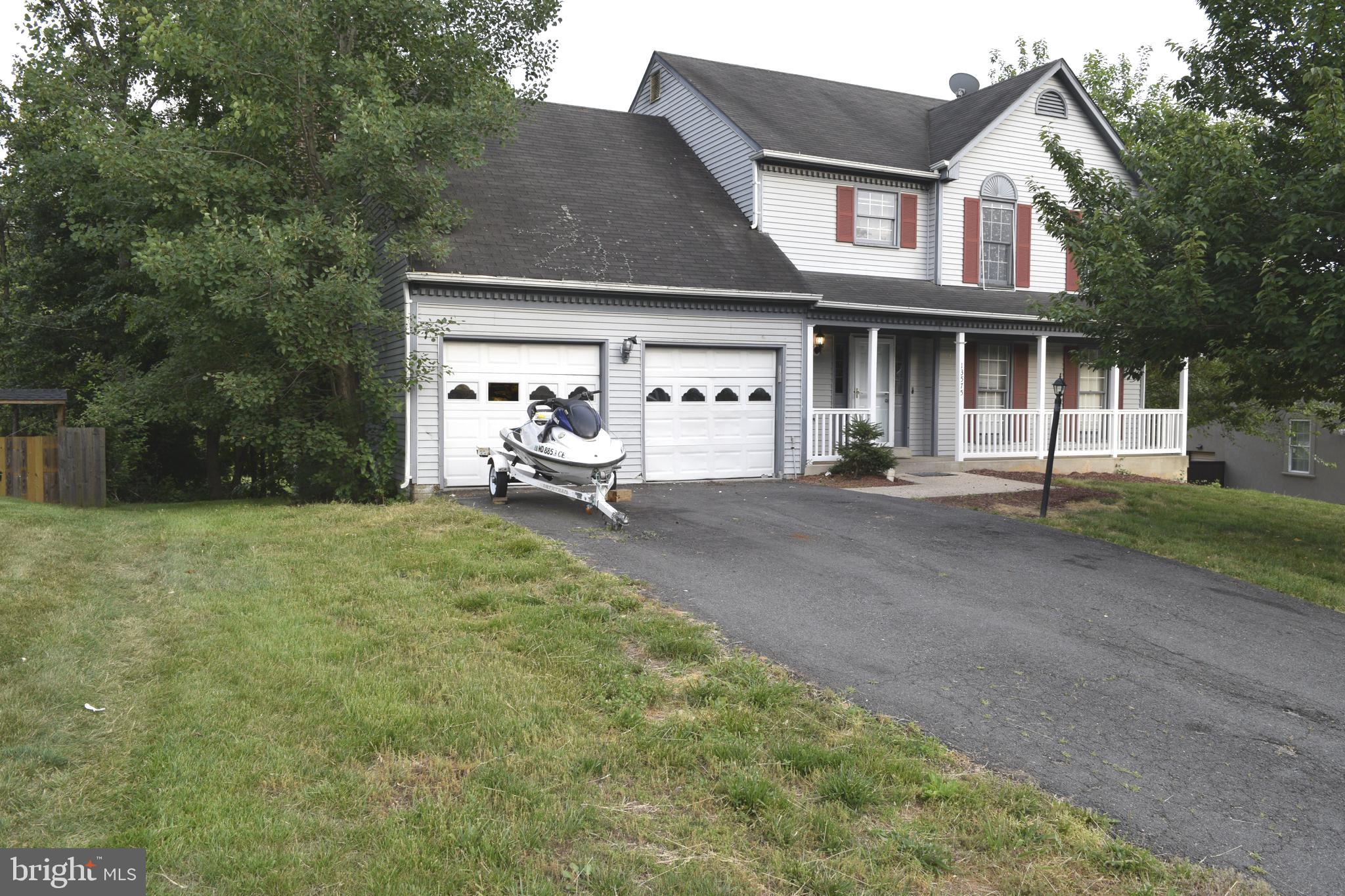 13575 CASTLEBRIDGE LANE