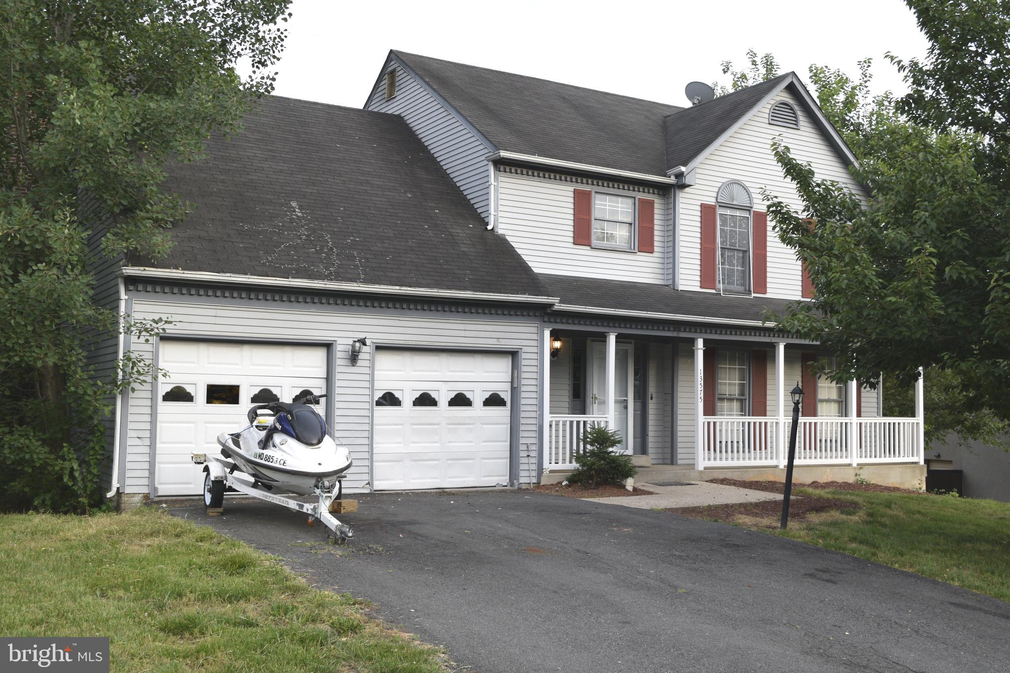 13575 CASTLEBRIDGE LANE