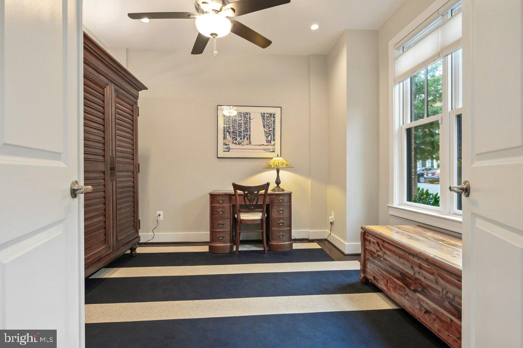 MAJESTY WEST - Residential