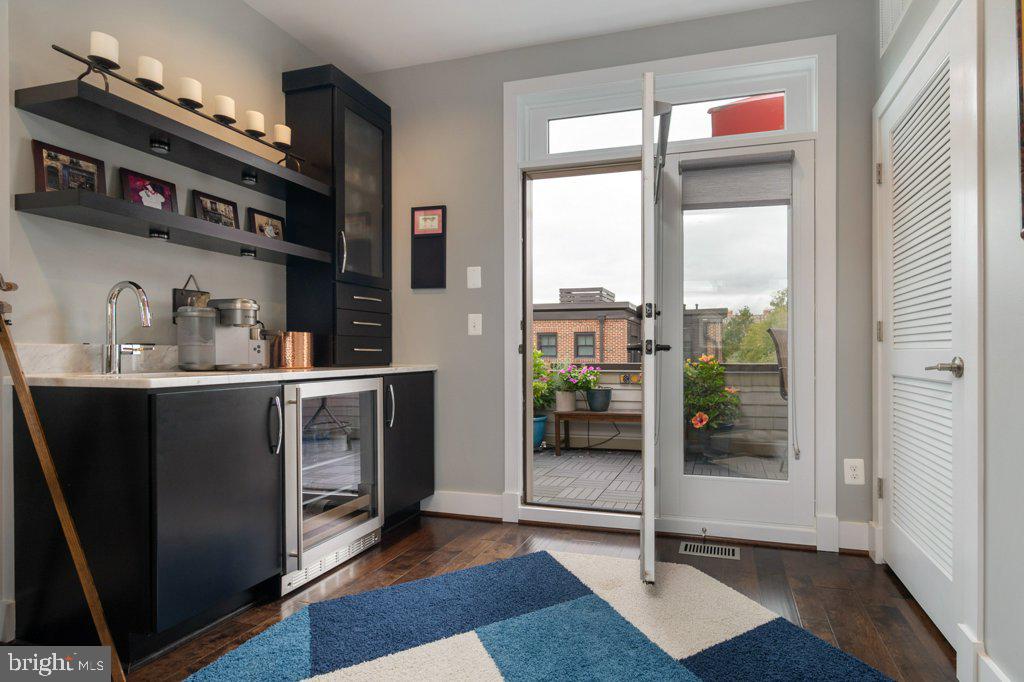 MAJESTY WEST - Residential