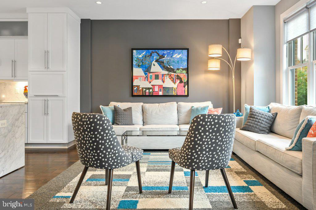 MAJESTY WEST - Residential