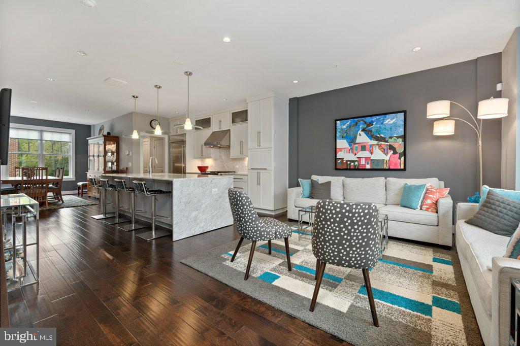 MAJESTY WEST - Residential