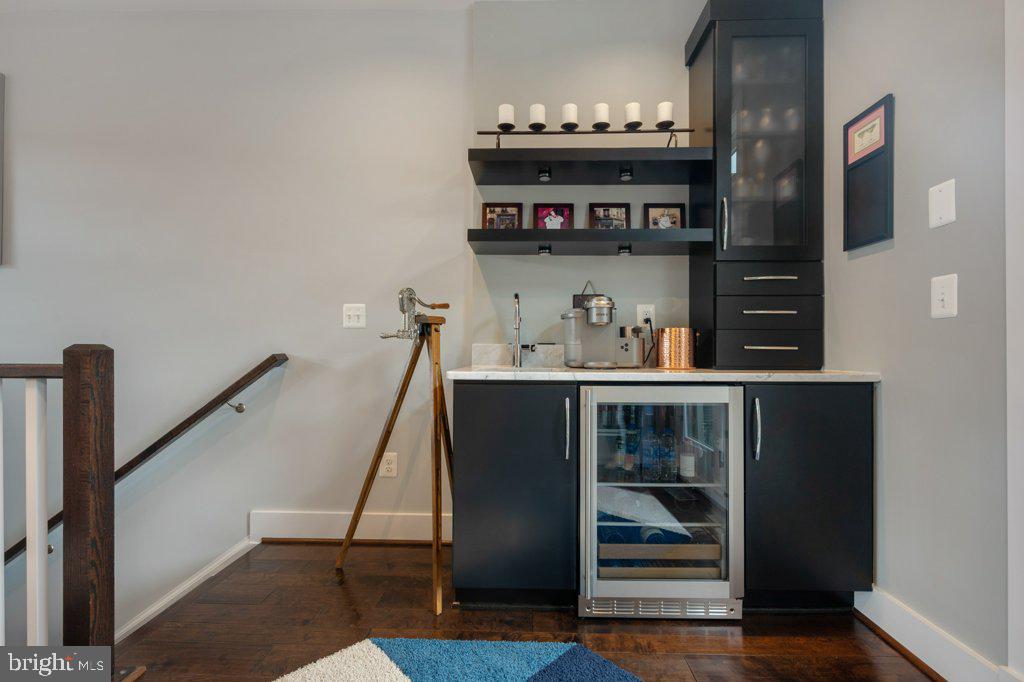 MAJESTY WEST - Residential