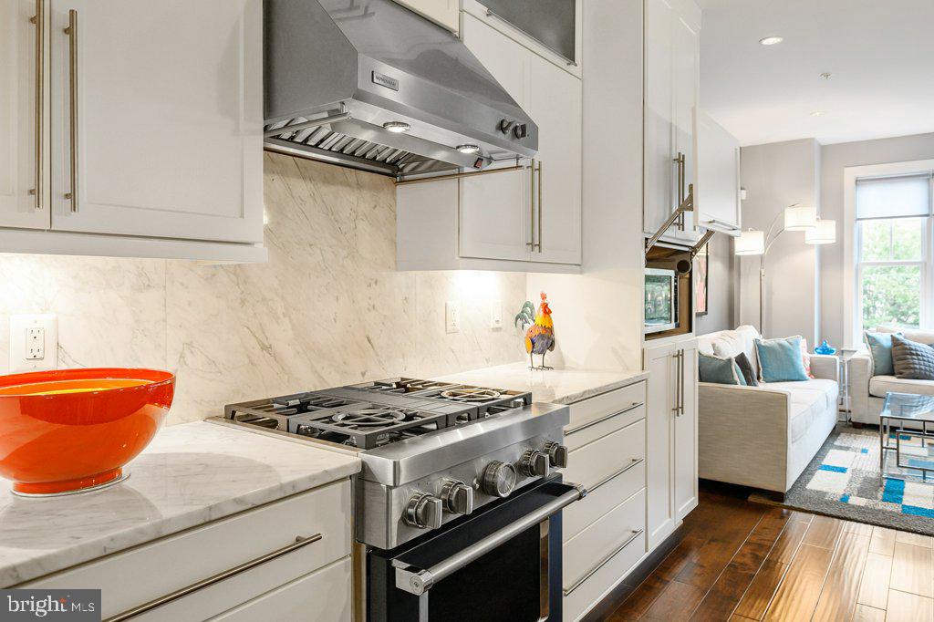 MAJESTY WEST - Residential