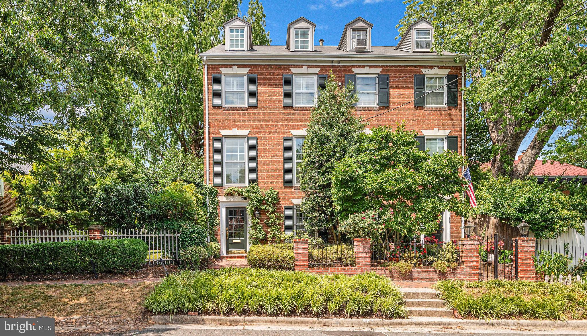 OLD TOWN SE QUADRANT - Residential