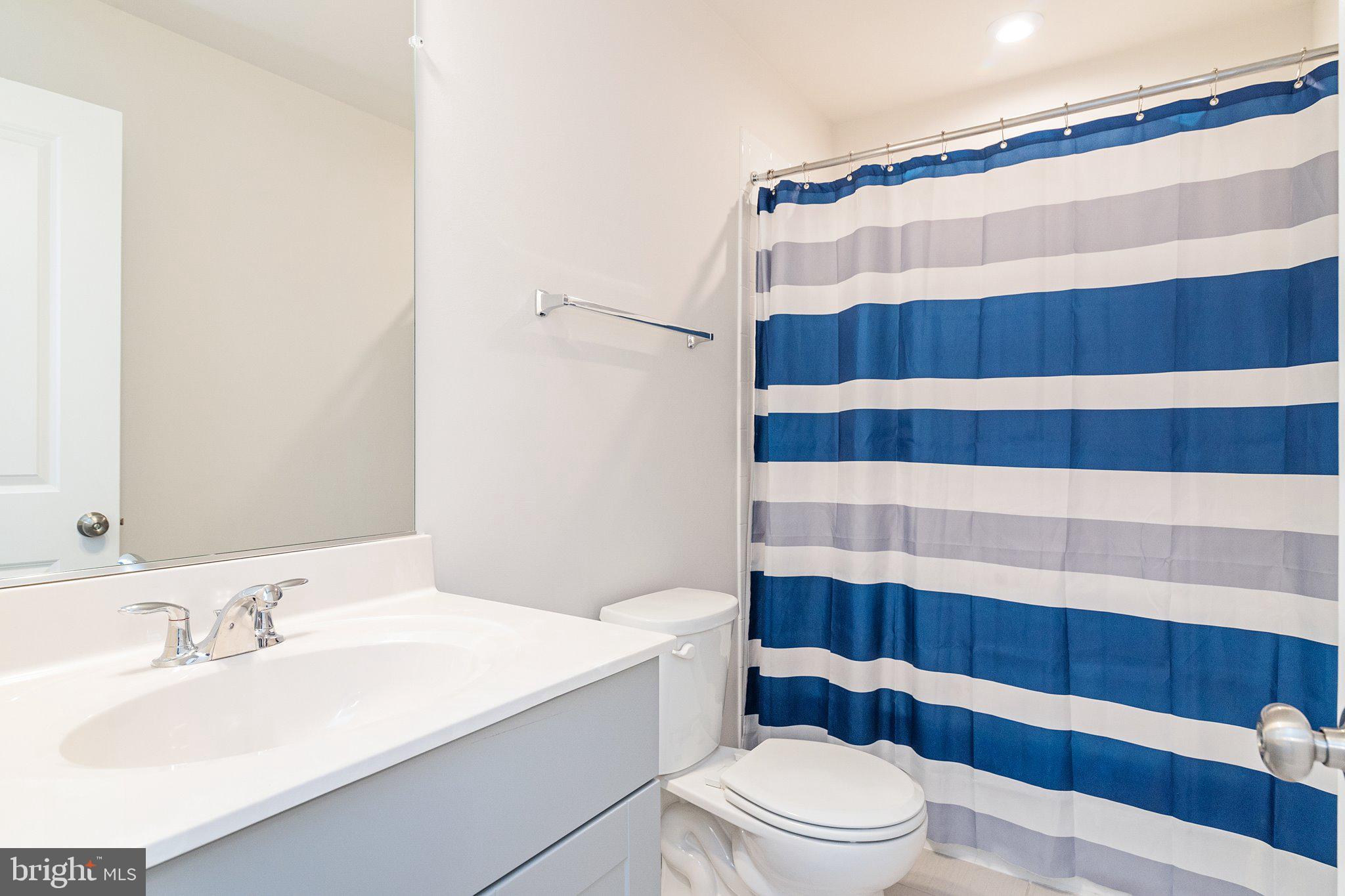 PRESIDENTS POINTE - Residential