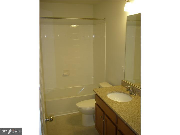 APPLECROSS - Residential Lease