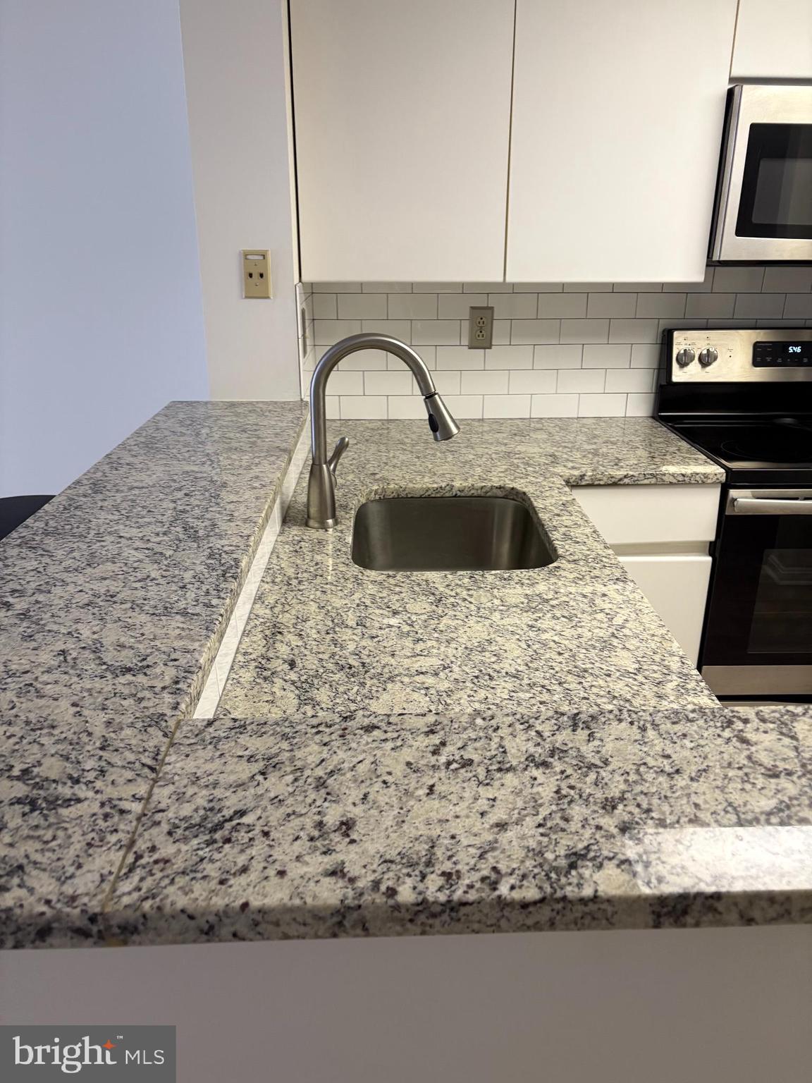 701 PENNSYLVANIA AVENUE NW 1110