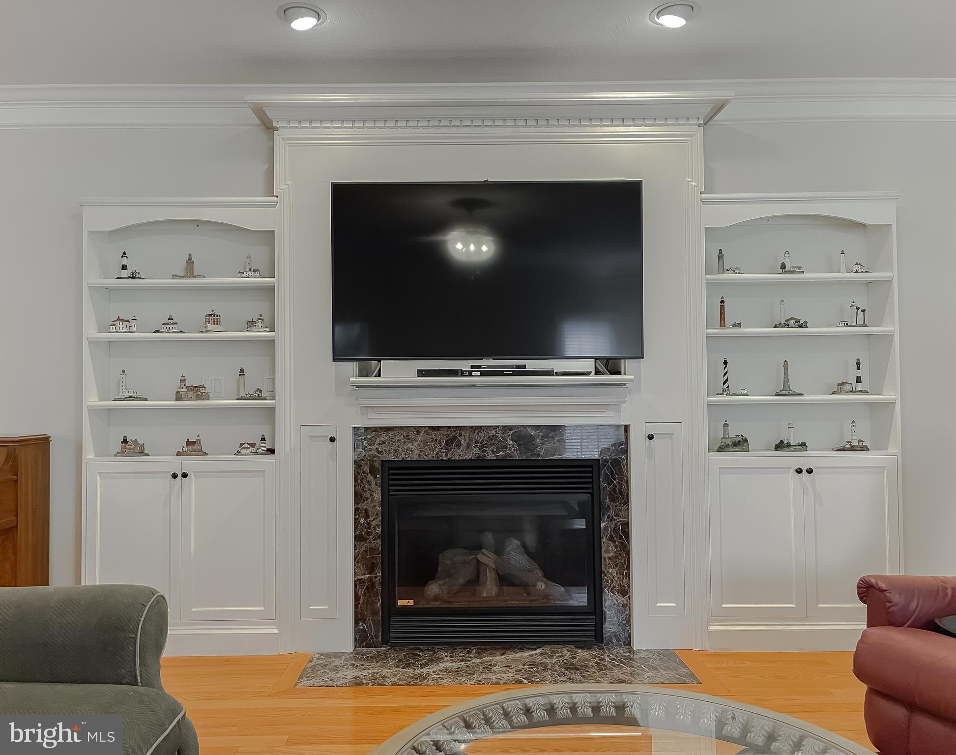 ESTATES AT SINGLETREE - Residential