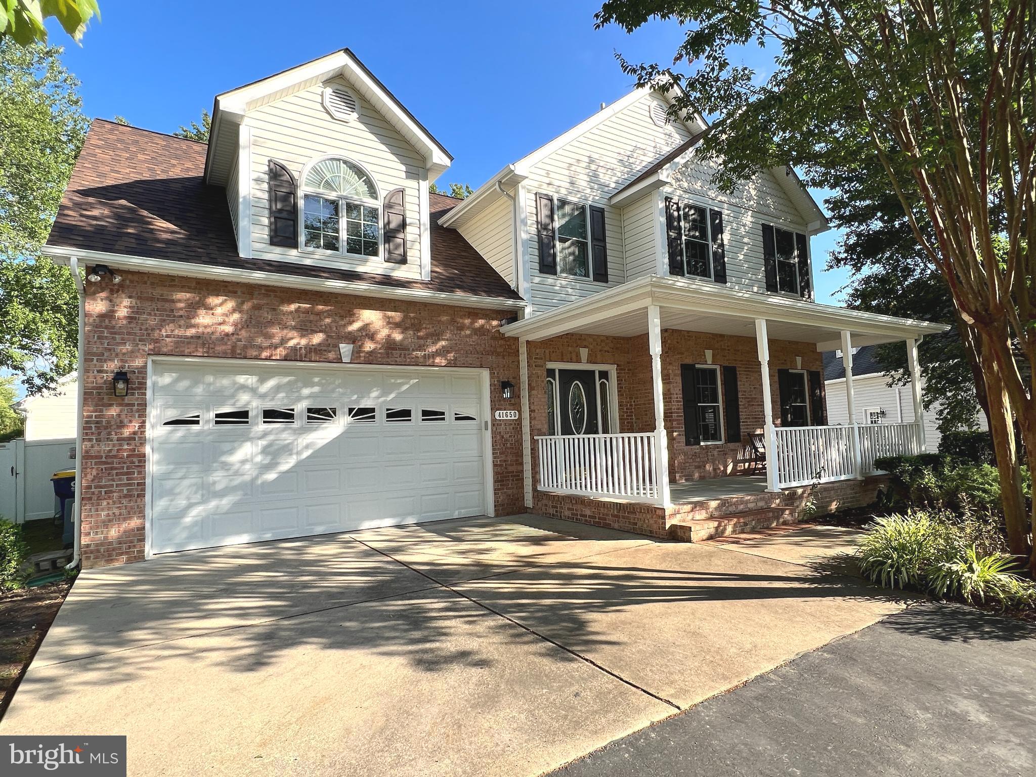 ESTATES AT SINGLETREE - Residential