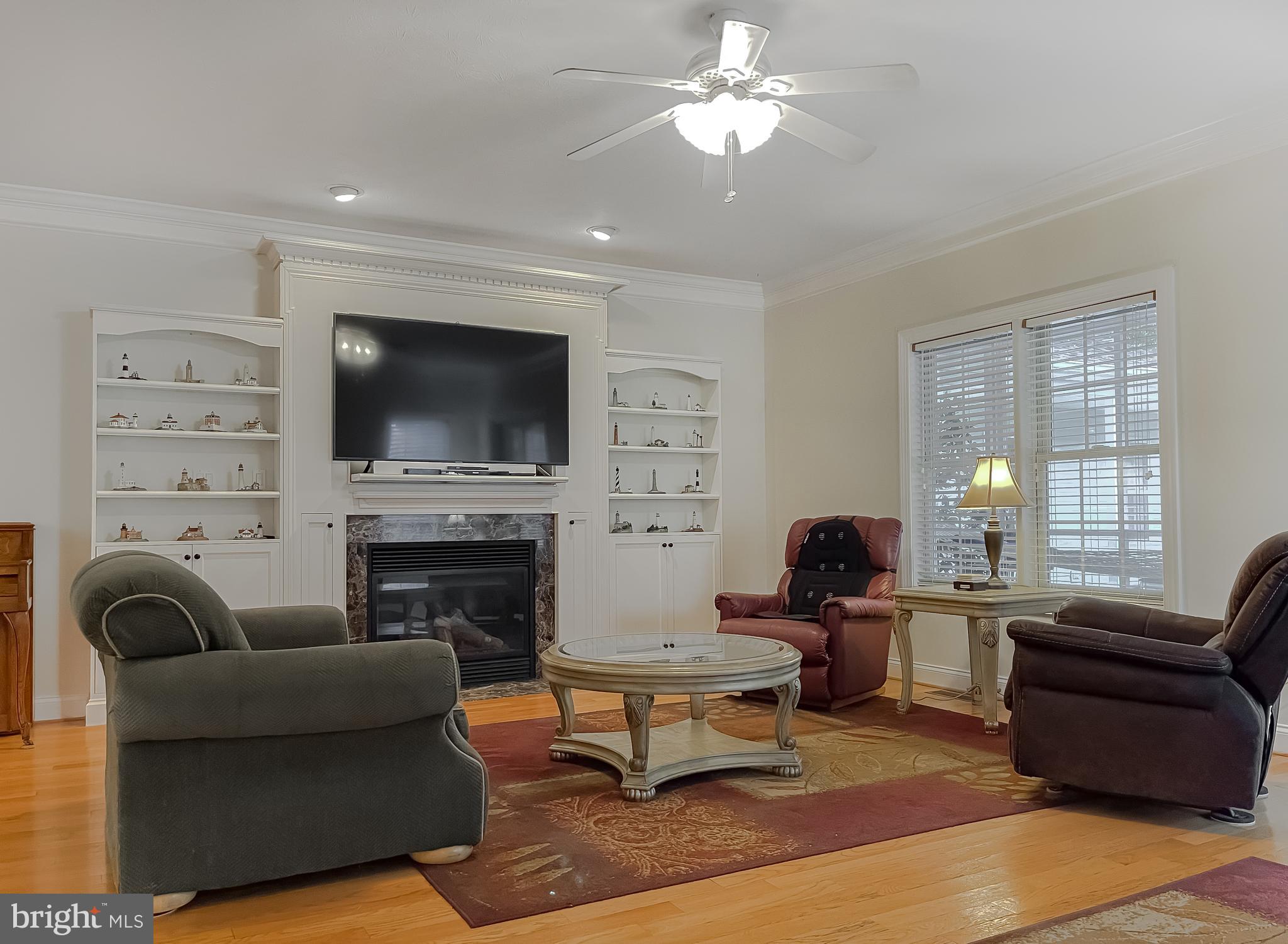 ESTATES AT SINGLETREE - Residential