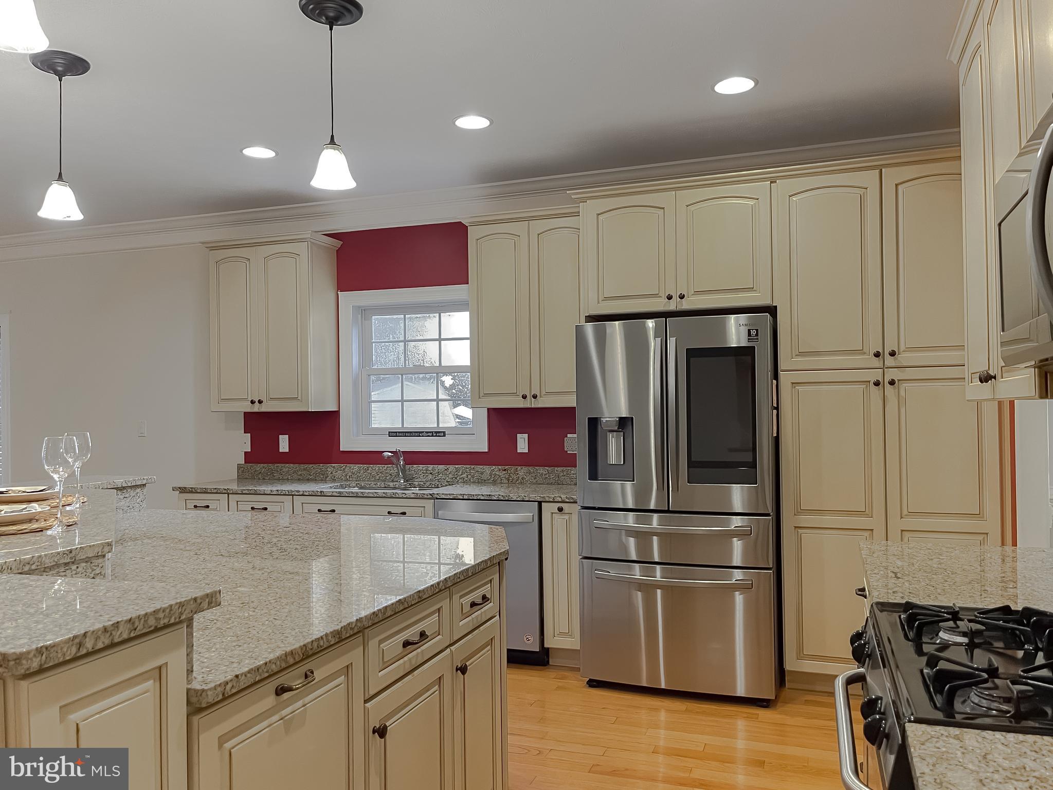 ESTATES AT SINGLETREE - Residential