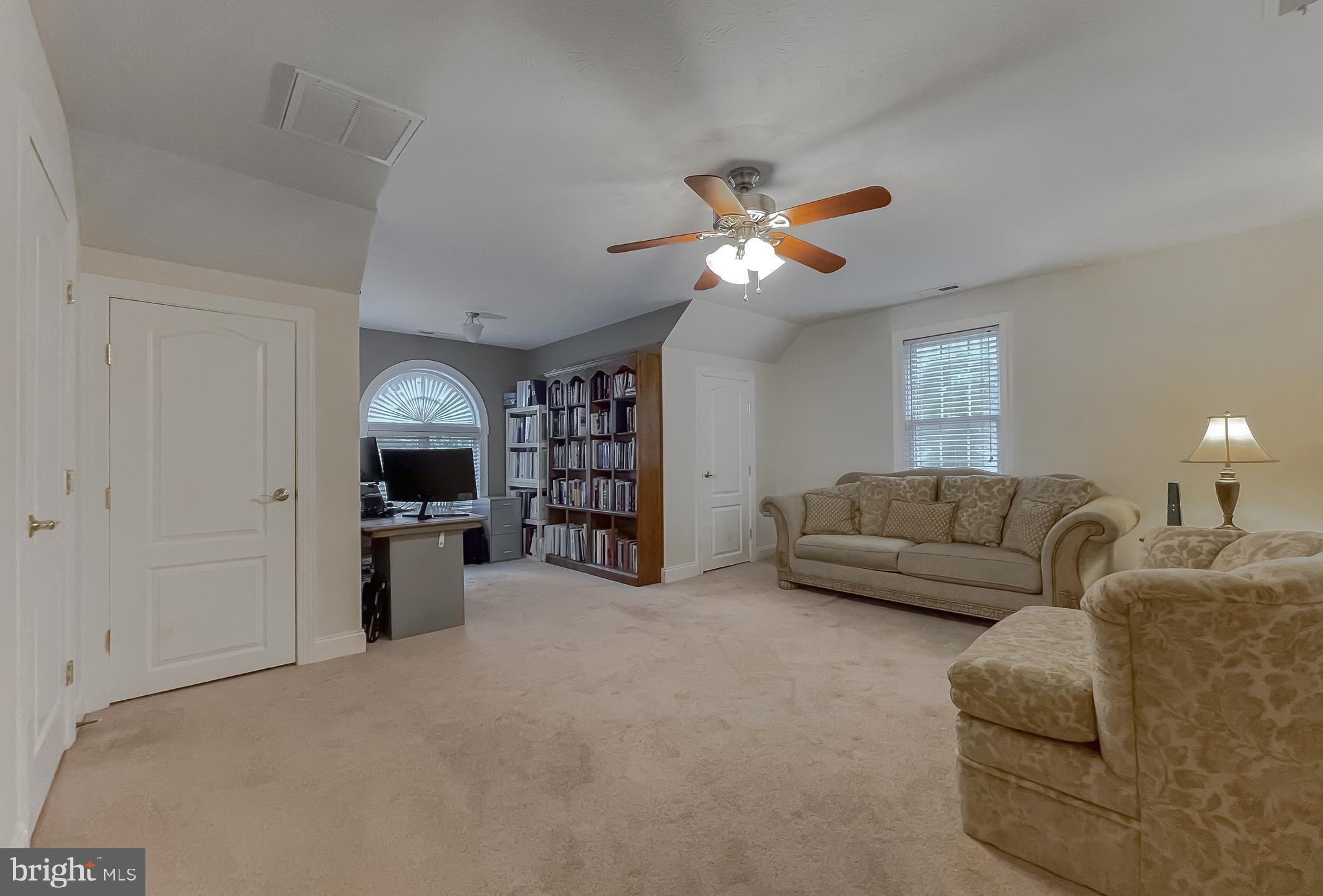 ESTATES AT SINGLETREE - Residential