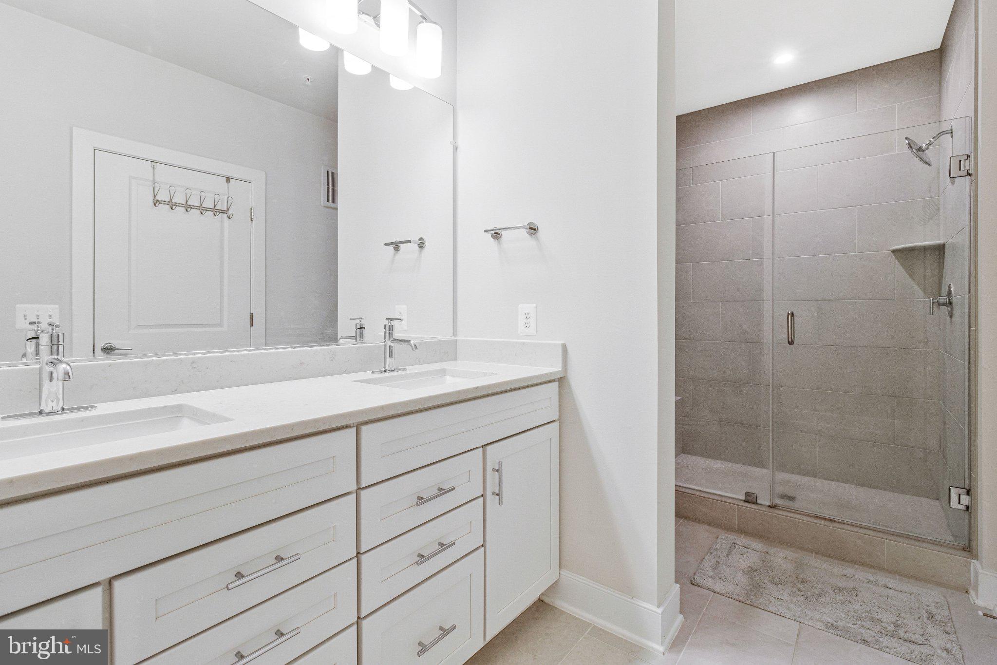 THE FLATS AT NATIONAL HARBOR - Residential