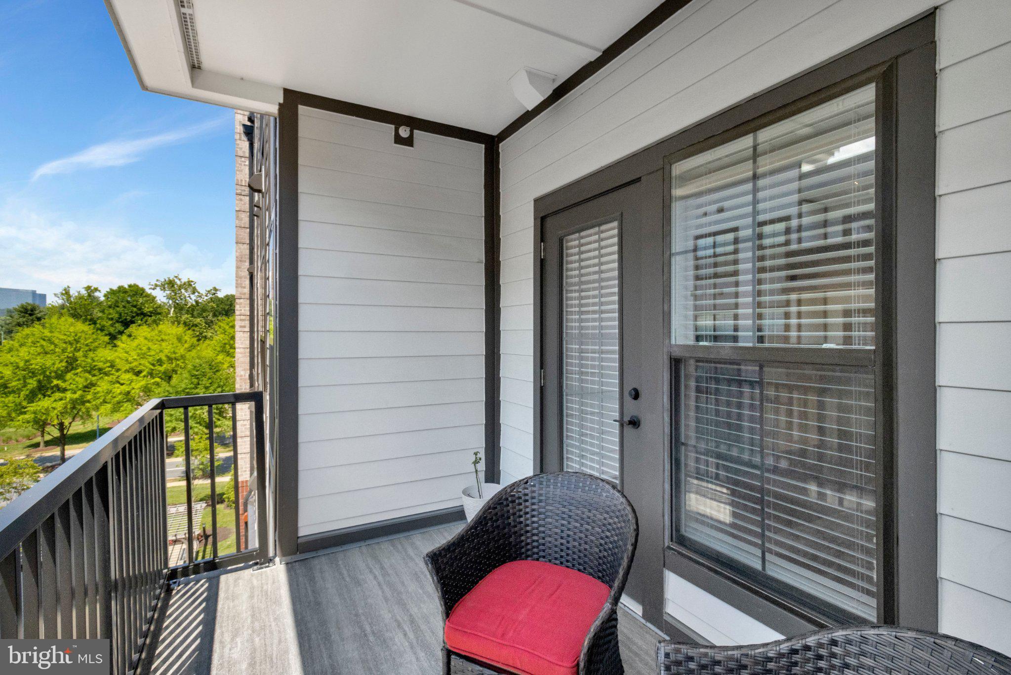 THE FLATS AT NATIONAL HARBOR - Residential