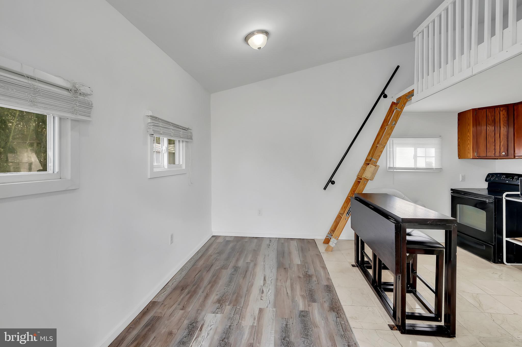 RADIANT VALLEY - Residential