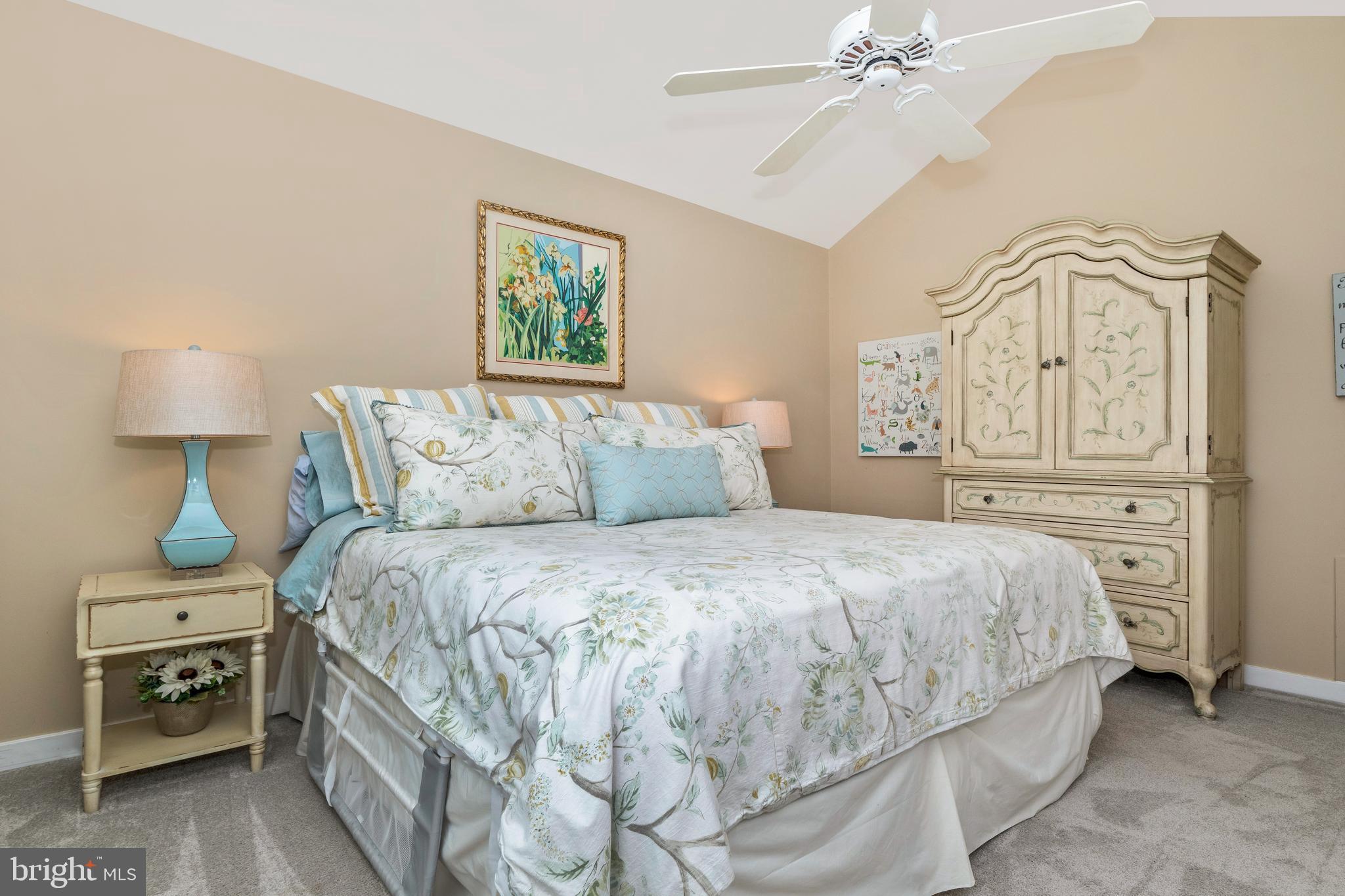 CHESAPEAKE HARBOUR - Residential