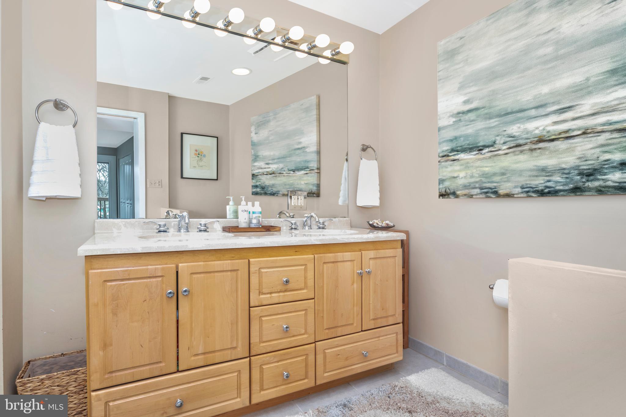 CHESAPEAKE HARBOUR - Residential