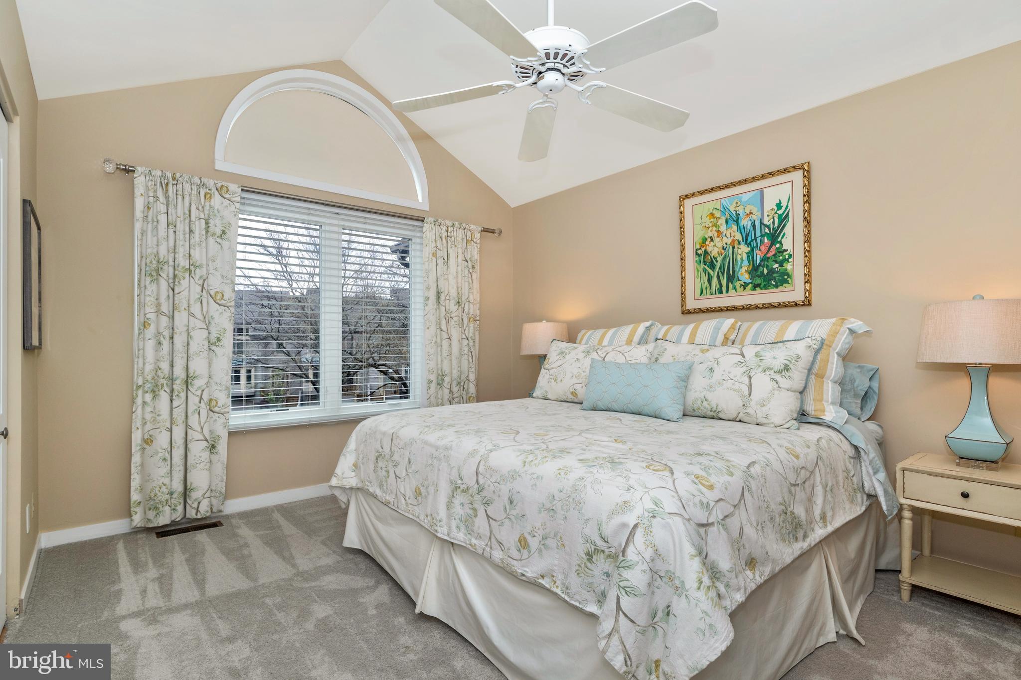 CHESAPEAKE HARBOUR - Residential